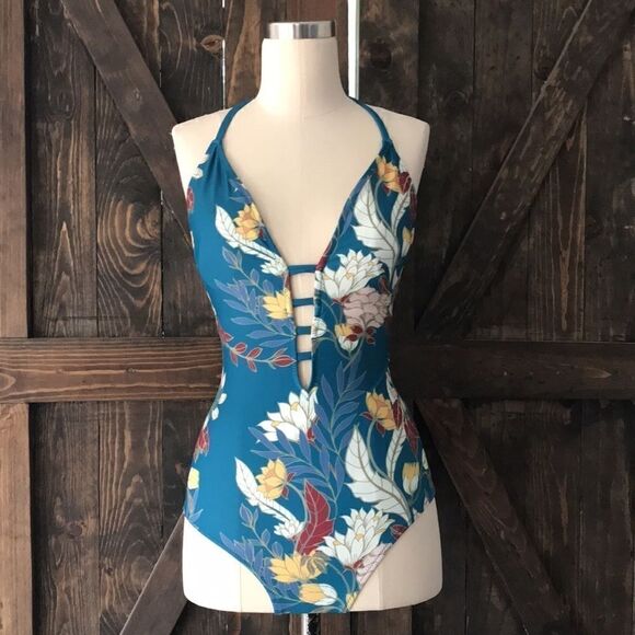 ModCloth The Teresa One piece Floral Swimsuit - Picture 5 of 14